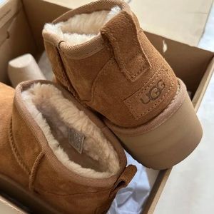 Ultra mini Uggs size 7 new w/ box!